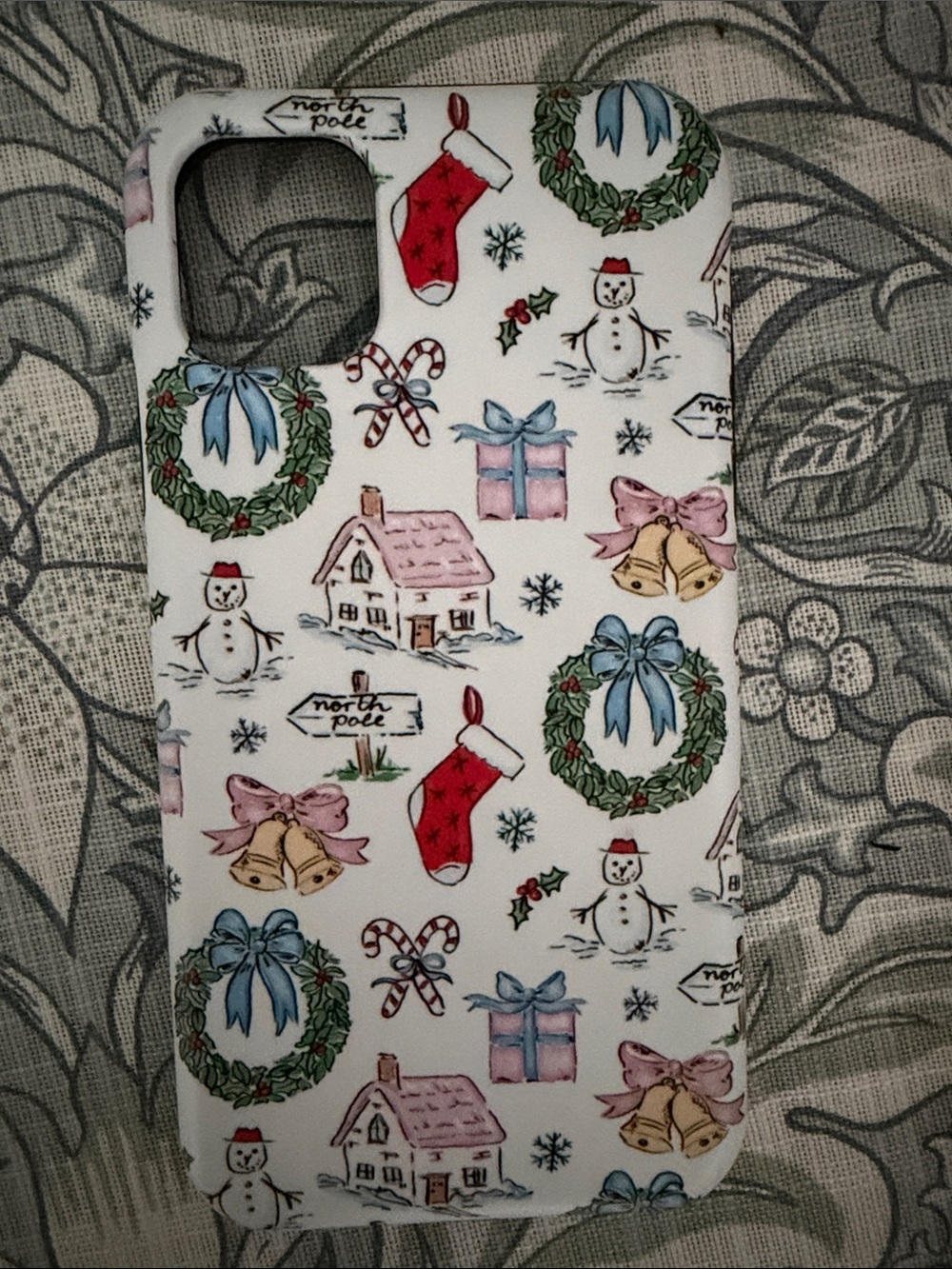 iPhone 11 Casely Festive Holiday Phone Case with Wreaths and Snowmen